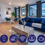 Stilvoll & Zentral In Der Innenstadt, Nahe Hauptbahnhof Und Limbecker Platz, Helle Und Grosszuegige Raeume, Voll Ausgestattete Kueche 아파트