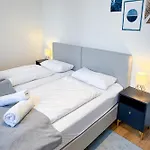 Stilvoll & Zentral In Der Innenstadt, Nahe Hauptbahnhof Und Limbecker Platz, Helle Und Grosszuegige Raeume, Voll Ausgestattete Kueche Appartamento Essen