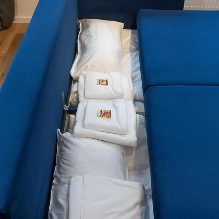 Stilvoll & Zentral In Der Innenstadt, Nahe Hauptbahnhof Und Limbecker Platz, Helle Und Grosszuegige Raeume, Voll Ausgestattete Kueche إسن