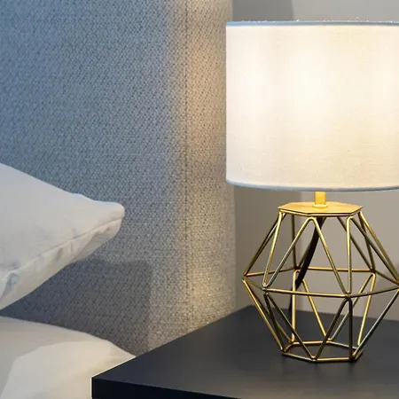 Apartment Stilvoll & Zentral In Der Innenstadt, Nahe Hauptbahnhof Und Limbecker Platz, Helle Und Grosszuegige Raeume, Voll Ausgestattete Kueche *