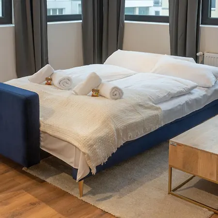 Stilvoll & Zentral In Der Innenstadt, Nahe Hauptbahnhof Und Limbecker Platz, Helle Und Grosszuegige Raeume, Voll Ausgestattete Kueche * إسن