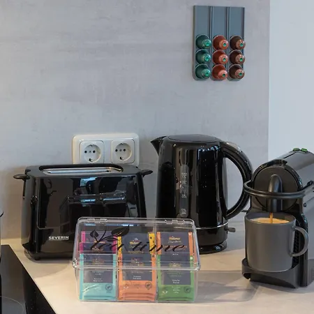 Stilvoll & Zentral In Der Innenstadt, Nahe Hauptbahnhof Und Limbecker Platz, Helle Und Grosszuegige Raeume, Voll Ausgestattete Kueche