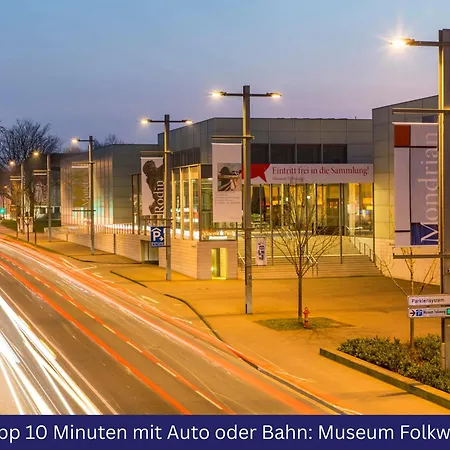 Stilvoll & Zentral In Der Innenstadt, Nahe Hauptbahnhof Und Limbecker Platz, Helle Und Grosszuegige Raeume, Voll Ausgestattete Kueche
