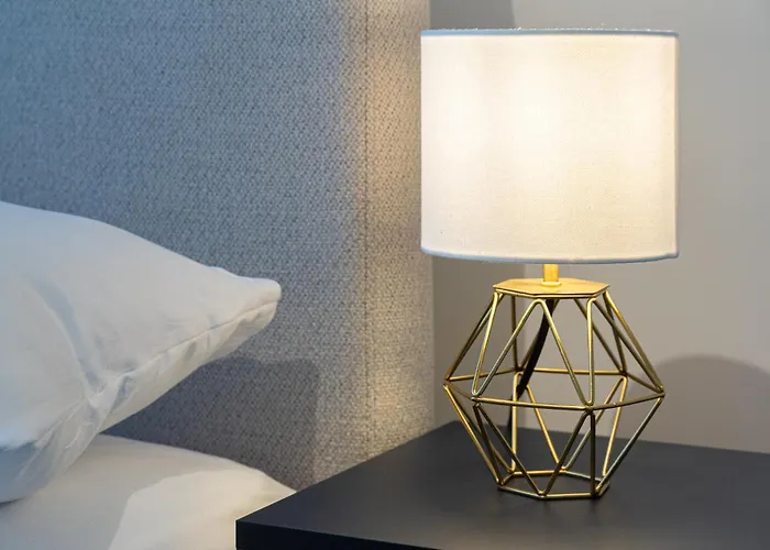 Apartament Stilvoll & Zentral In Der Innenstadt, Nahe Hauptbahnhof Und Limbecker Platz, Helle Und Grosszuegige Raeume, Voll Ausgestattete Kueche *