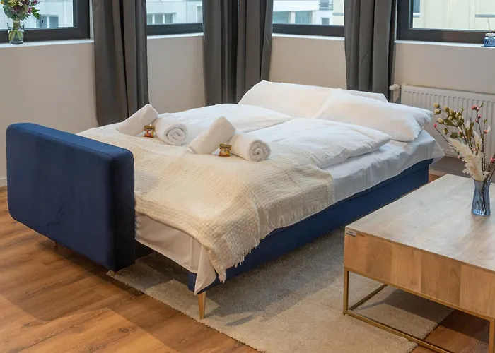 Stilvoll & Zentral In Der Innenstadt, Nahe Hauptbahnhof Und Limbecker Platz, Helle Und Grosszuegige Raeume, Voll Ausgestattete Kueche * Эссен