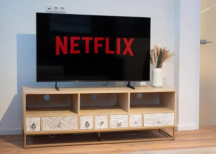 Stilvoll & Zentral In Der Innenstadt, Nahe Hauptbahnhof Und Limbecker Platz, Helle Und Grosszuegige Raeume, Voll Ausgestattete Kueche Apartament Essen