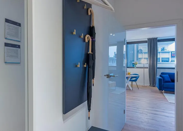 Apartament Stilvoll & Zentral In Der Innenstadt, Nahe Hauptbahnhof Und Limbecker Platz, Helle Und Grosszuegige Raeume, Voll Ausgestattete Kueche