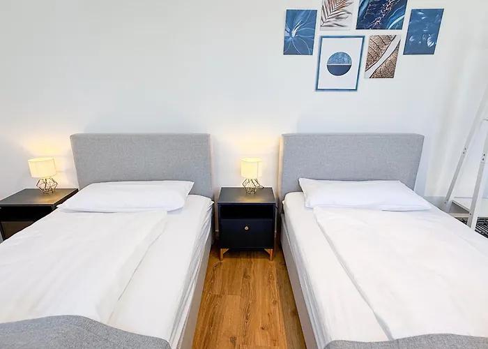 Stilvoll & Zentral In Der Innenstadt, Nahe Hauptbahnhof Und Limbecker Platz, Helle Und Grosszuegige Raeume, Voll Ausgestattete Kueche * Essen