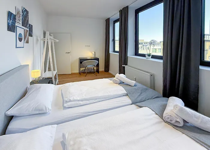 Stilvoll & Zentral In Der Innenstadt, Nahe Hauptbahnhof Und Limbecker Platz, Helle Und Grosszuegige Raeume, Voll Ausgestattete Kueche Essen