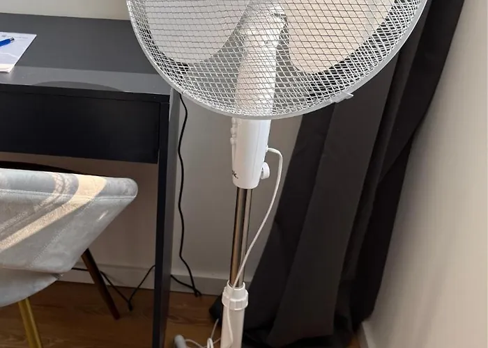 Stilvoll & Zentral In Der Innenstadt, Nahe Hauptbahnhof Und Limbecker Platz, Helle Und Grosszuegige Raeume, Voll Ausgestattete Kueche Essen