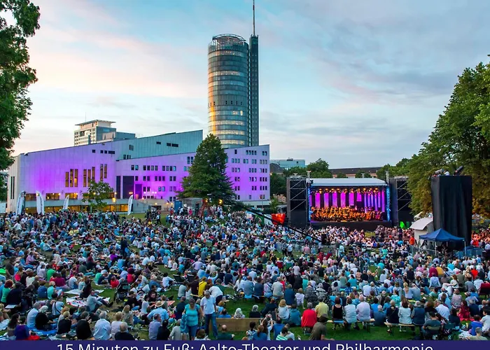 Lejlighed Stilvoll & Zentral In Der Innenstadt, Nahe Hauptbahnhof Und Limbecker Platz, Helle Und Grosszuegige Raeume, Voll Ausgestattete Kueche